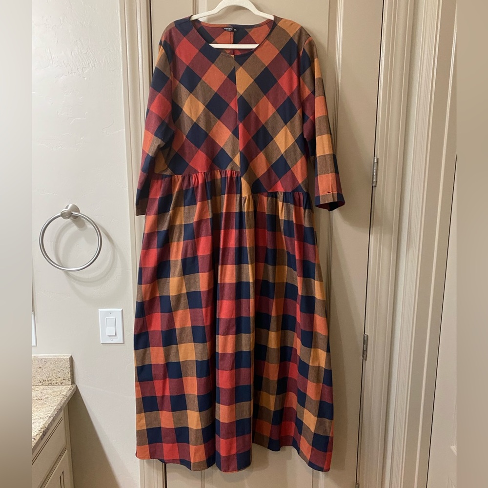 Plaid dress with asymmetrical waist line 3x